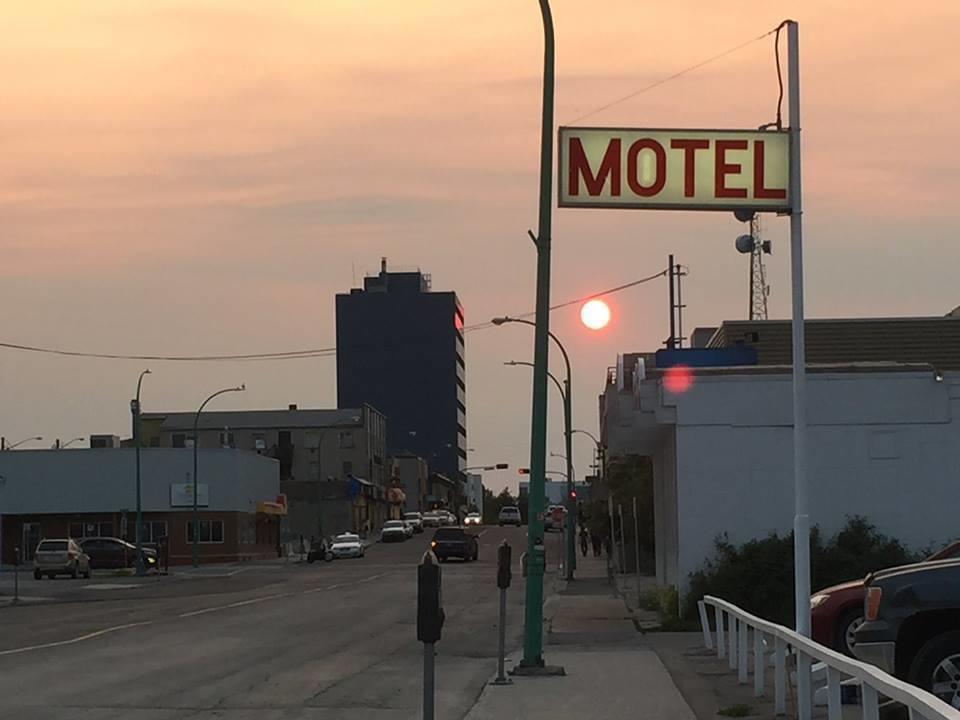 ילונייף Northern Lites Motel מראה חיצוני תמונה
