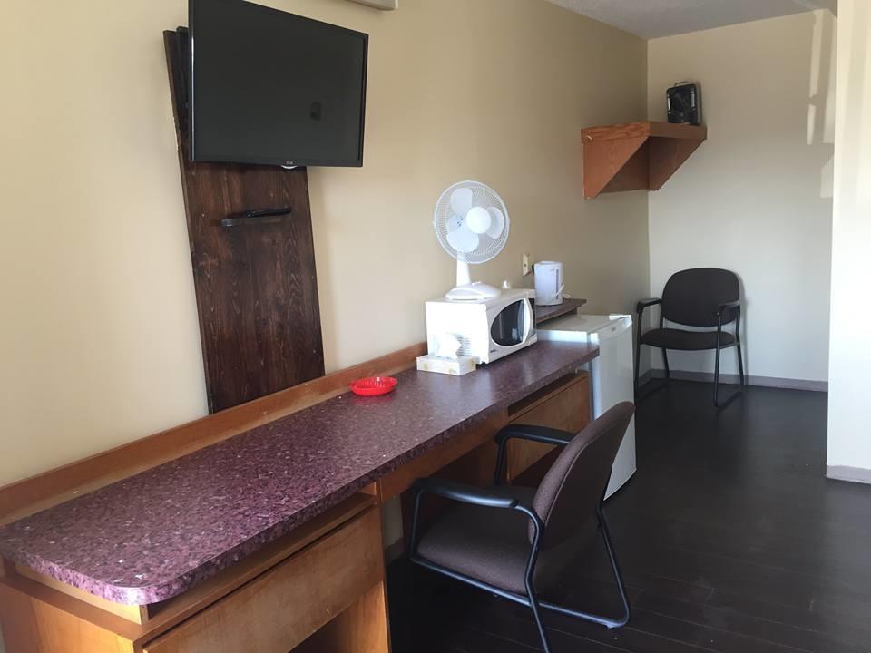 ילונייף Northern Lites Motel מראה חיצוני תמונה