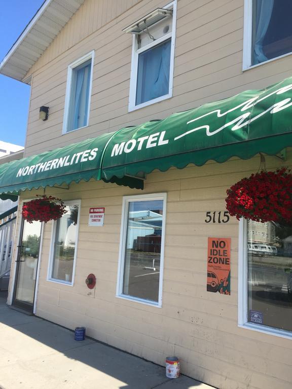 ילונייף Northern Lites Motel מראה חיצוני תמונה