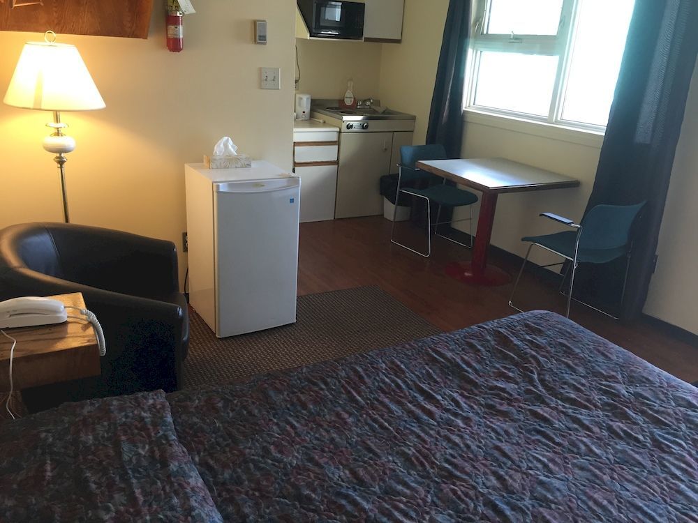 ילונייף Northern Lites Motel מראה חיצוני תמונה